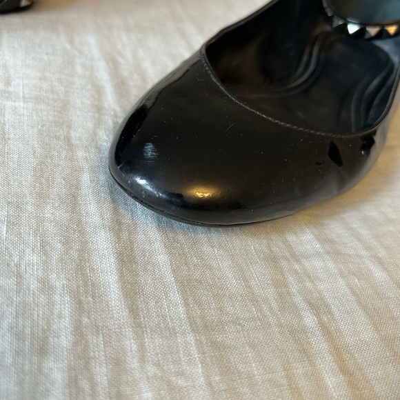 Black patent leather studded Burberry ballet flats with ankle strap EU 39 - Picture 5 of 9